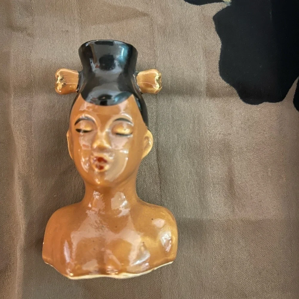 Vintage African Tribal King & Queen Salt & Pepper Shakers
